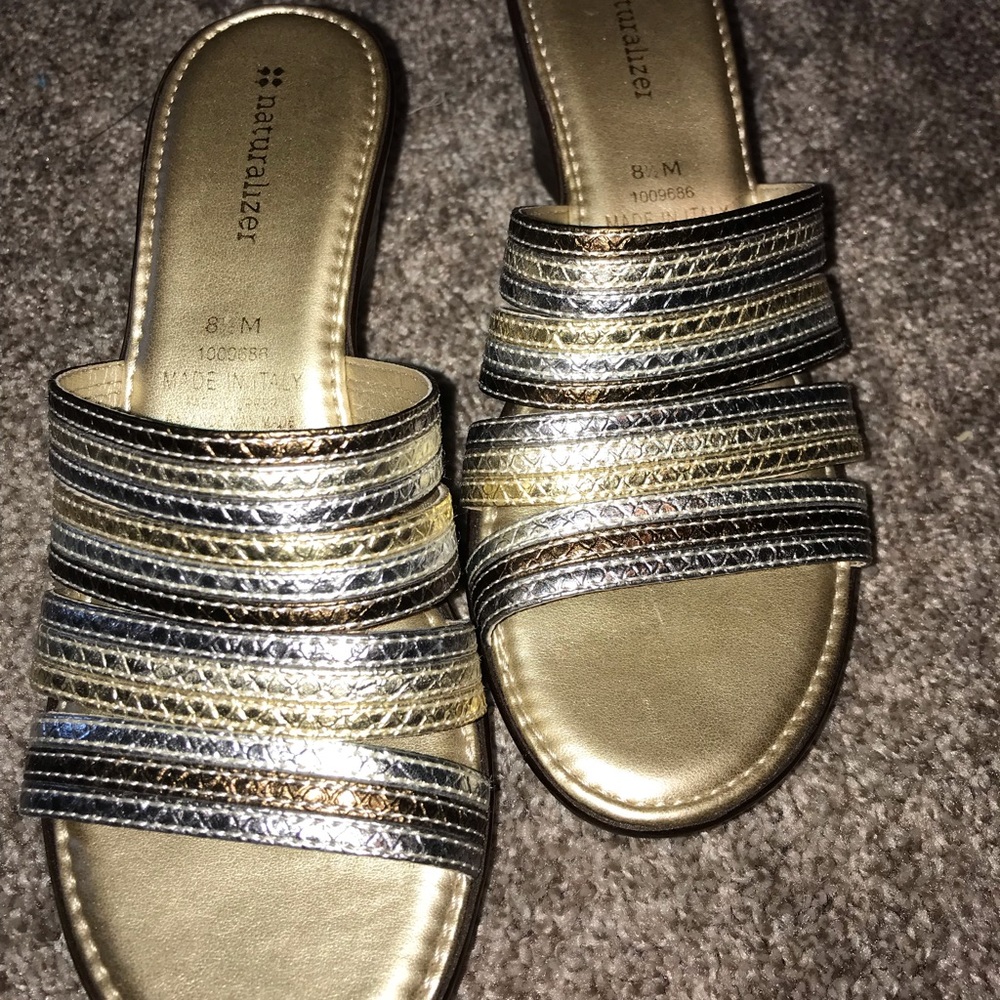 Naturalizer brand wedges made in Italy